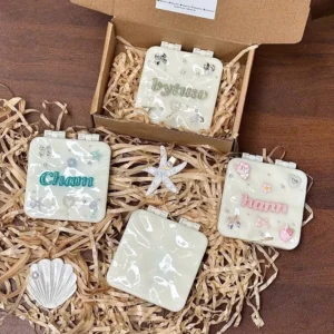 [CUSTOM RIÊNG-LÔ MỚI HÀNG SIU ĐẸP] Gương gập VUÔNG TRẮNG SỮA trendy CUSTOM TÊN- NHẮN CHO SHOP ĐỂ ORD